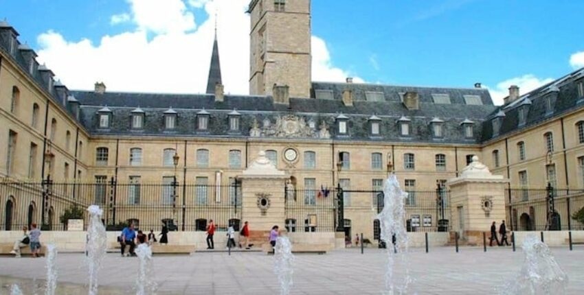 Dijon Burgundsko : prenájom súkromného lietadla 
