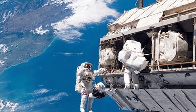 Prelet nad Zemou naživo z vesmírnej stanice ISS