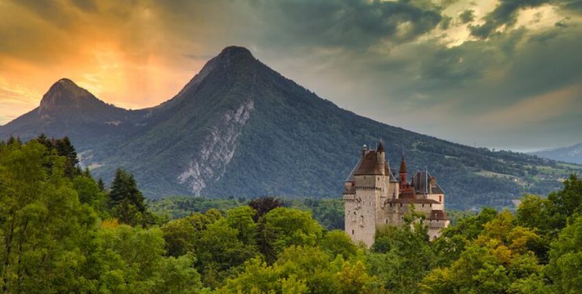 Annecy Haute Savoie: prenájom súkromného lietadla 