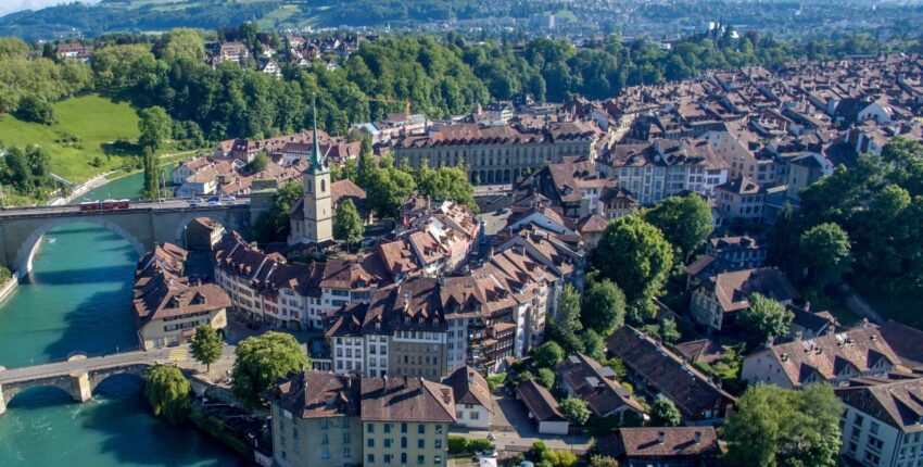 Bern : prenájom súkromného lietadla 