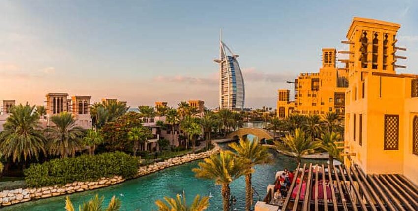 Amsterdam - Dubaj : prenájom súkromného lietadla