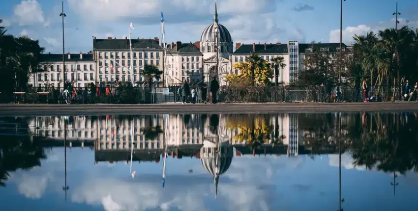 Nantes: prenájom súkromného lietadla