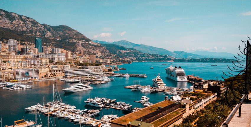 Cannes – Monako: preprava vrtuľníkom