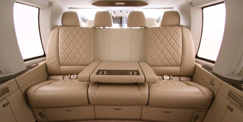 Hélicoptère Dauphin AS 365 intérieur