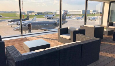 FBO (Fixed Base Operator): Všetko, čo potrebujete vedieť o súkromných termináloch pre biznis lietadlá