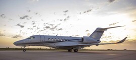 **Balise alt :**

`location jet privé - intérieur luxueux du Challenger 350`