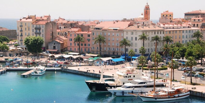 Ajaccio-Napoléon-Bonaparte: prenájom súkromného lietadla 