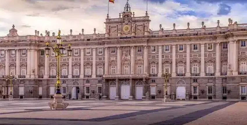 Luxembursko - Madrid: prenájom súkromného lietadla 
