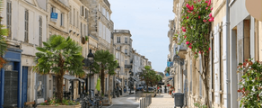 Rochefort St Agnant : prenájom súkromného lietadla 