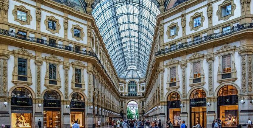 Paríž - Miláno Linate : prenájom súkromného lietadla 