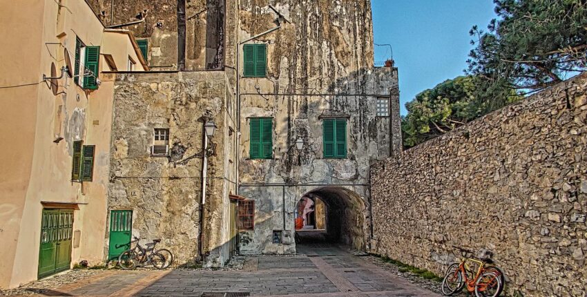 Prenájom súkromného lietadla v Villanova D'Albenga 