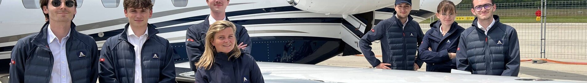 Aké sú rozdiely medzi sprostredkovateľom leteckej dopravy, ako je AEROAFFAIRES, a prevádzkovateľom obchodnej leteckej dopravy?
