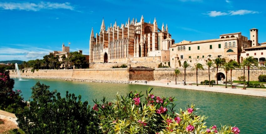 Neapol - Palma de Mallorca: prenájom súkromného lietadla