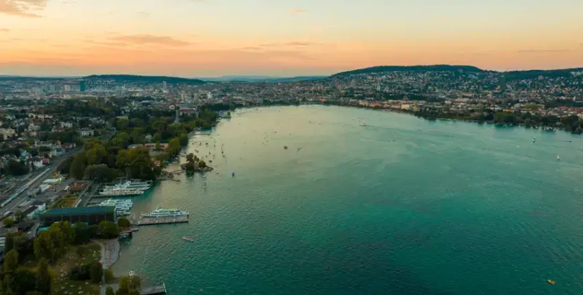Amsterdam - Zürich : prenájom súkromného lietadla