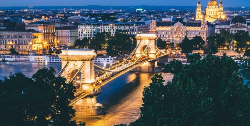 Saint-Tropez - Budapešť: prenájom súkromného lietadla