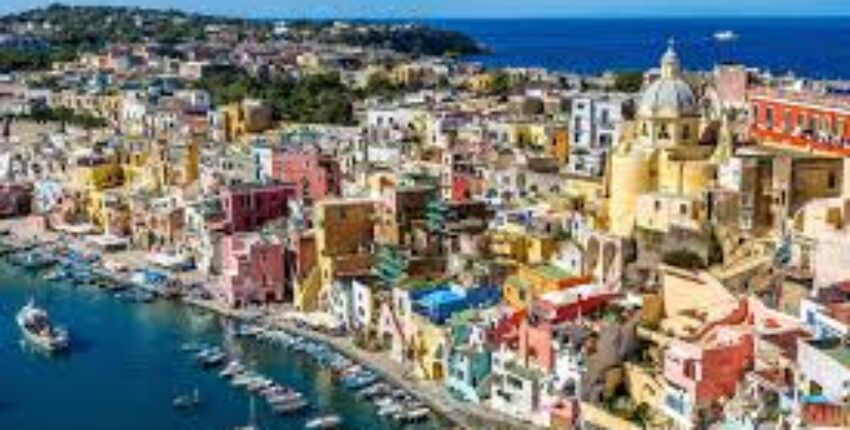Saint-Tropez - Capri : prenájom súkromného lietadla