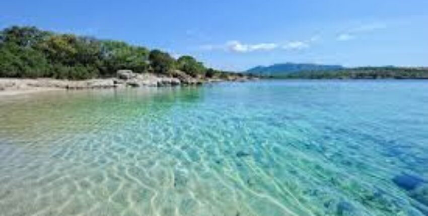 Saint-Tropez - Figari : prenájom súkromného lietadla