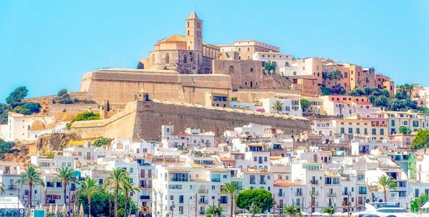 Ženeva - Ibiza : prenájom súkromného lietadla