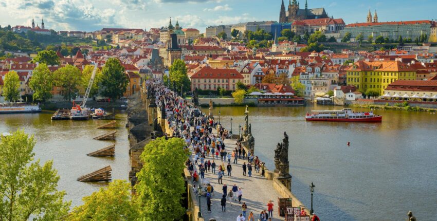 Salzburg - Praha : prenájom súkromného lietadla 