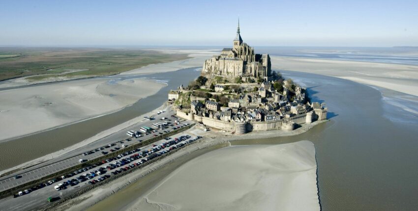 Mont-Saint-Michel: zážitok z vrtuľníka z Paríža