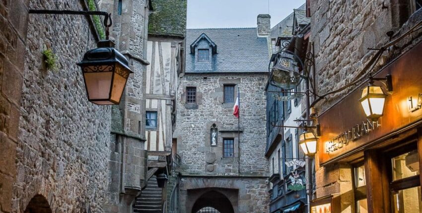 Mont-Saint-Michel: zážitok z vrtuľníka z Paríža