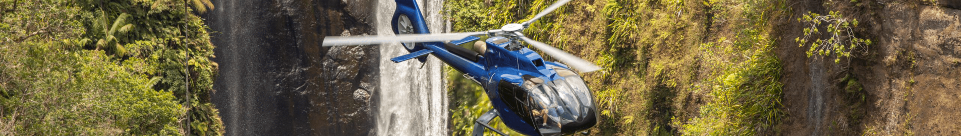 Let helikoptérou nad ostrovom Réunion