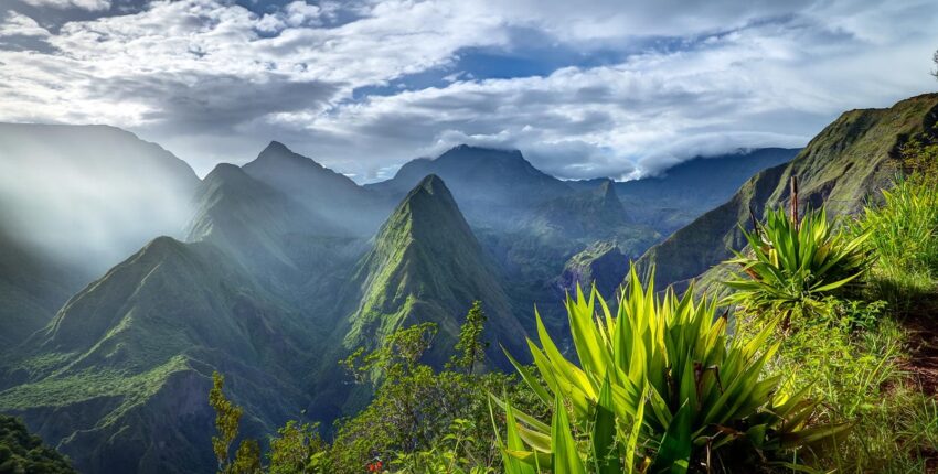 Let helikoptérou nad ostrovom Réunion