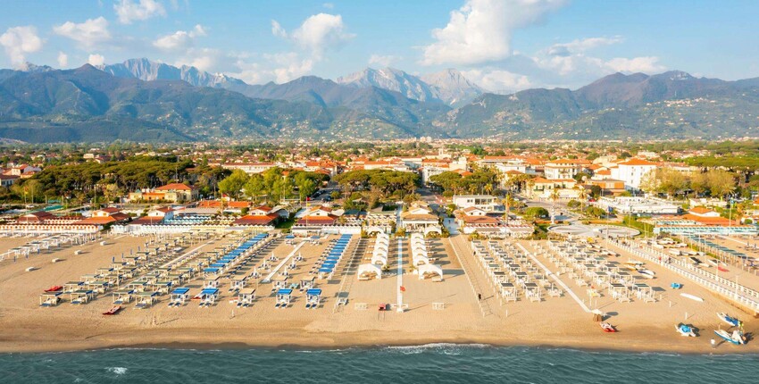 Forte dei Marmi: Preprava vrtuľníkom