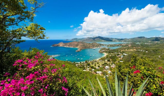 Antigua - Barbuda: preprava vrtuľníkom