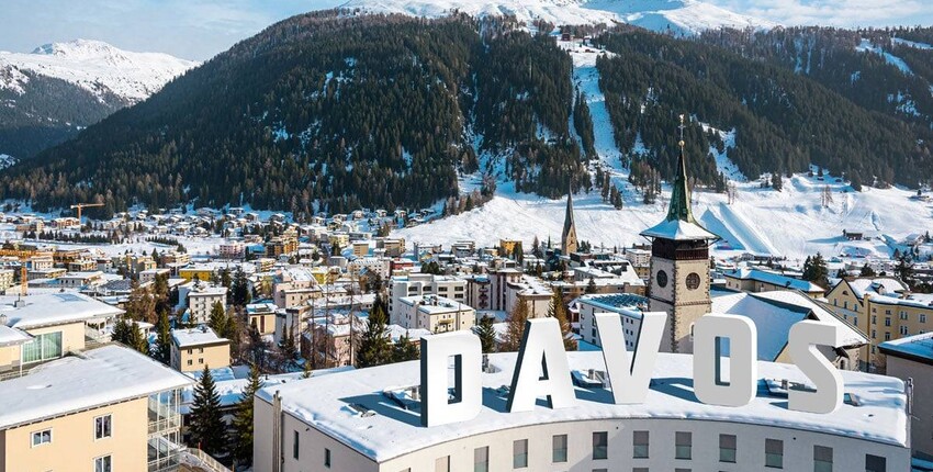 Ženeva - Davos: transfer vrtuľníkom