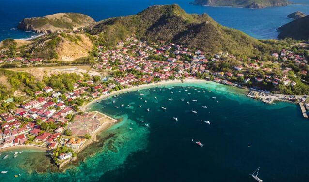 Fort-de-France - Les Saintes: transfer vrtuľníkom