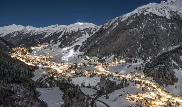 Innsbruck - St. Anton: preprava vrtuľníkom