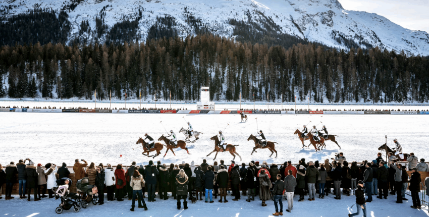 Zürich - St. Moritz: preprava vrtuľníkom